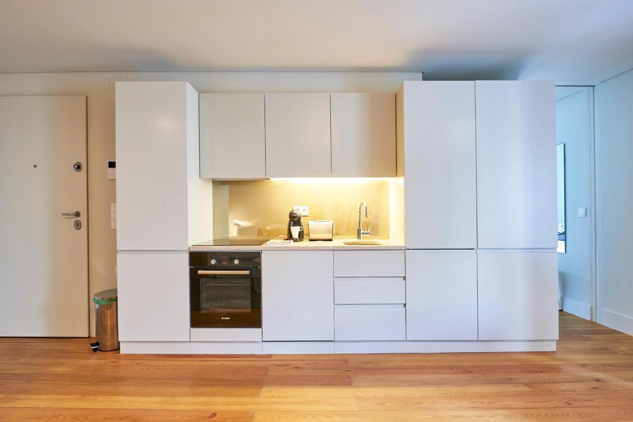 Modern Apartment Bica Dos Olhos Lisbon Room photo