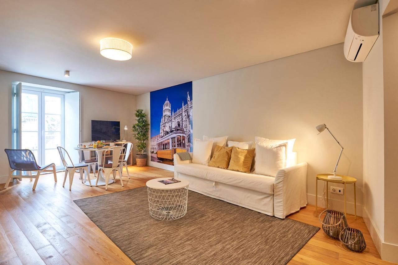 Modern Apartment Bica Dos Olhos Lisbon Room photo
